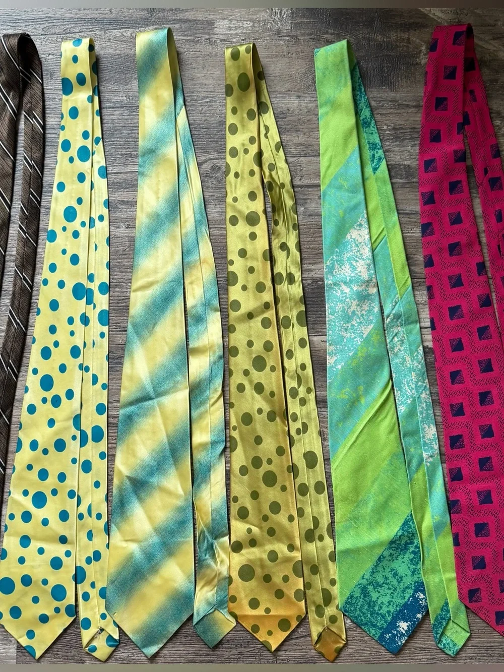 Lot of 6 men’s neck ties unbranded yellow, blue, green, brown, pink